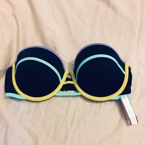 Victoria’s Secret Bandeau swimsuit top 34D NWT